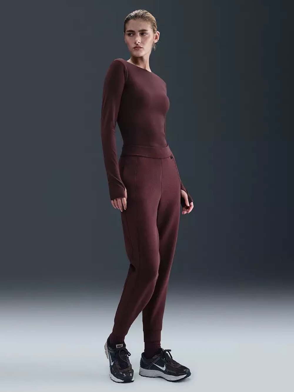 Nike 24.7 ImpossiblySoft Joggers Burgundy S NWT